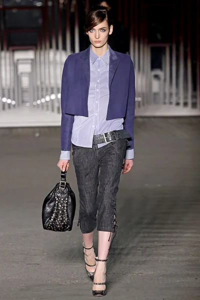 Look 8